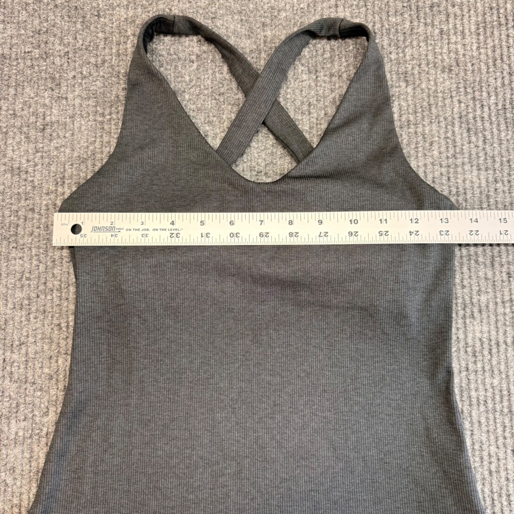 GapFit XS Black Ribbed Tank Built In Bra Racerback Athleisure Workout Top - Picture 3 of 10